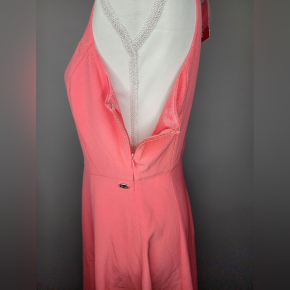 NWT GUESS Mini A-Line Dress. Size:M - Picture 4 of 12